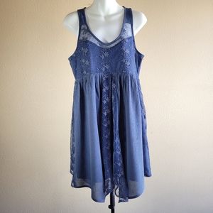 Abercrombie & Fitch Blue Lined Empire Waist/Jadded Hemline Embroidered Dress S